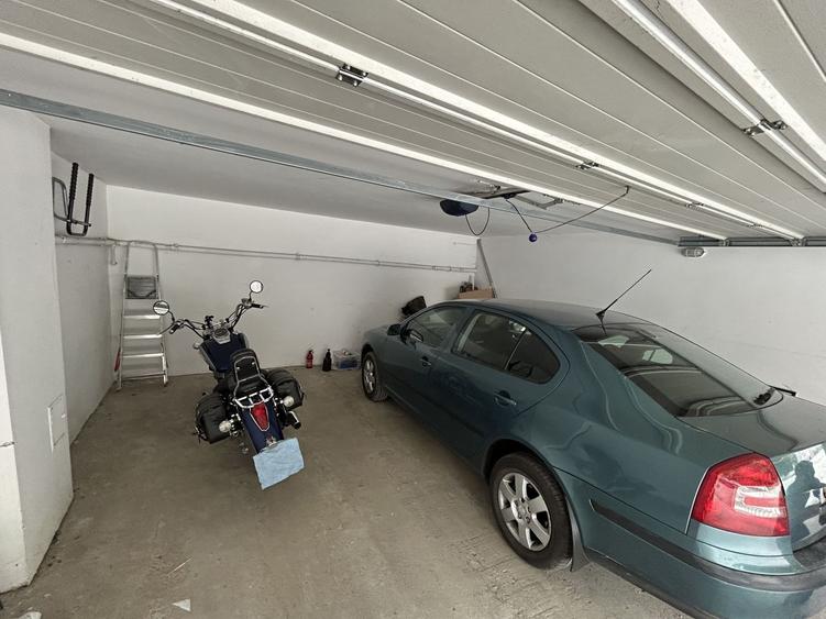 Apartament cu 3 camere decomandat, mobilat în Tomis Nord