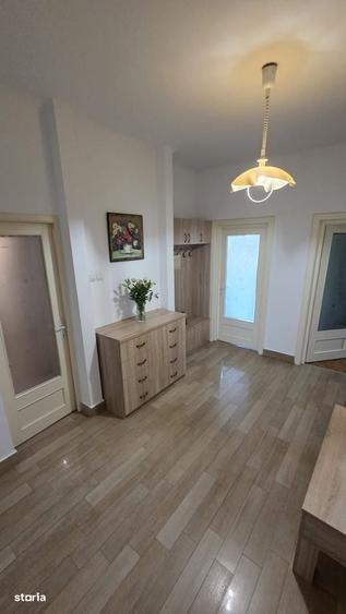 Casă cu 3 camere în Bercu Roșu