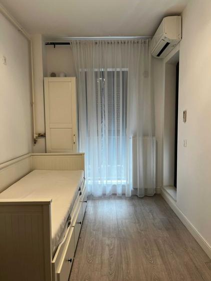 Apartament cu 3 camere semidecomandat în Timișoara