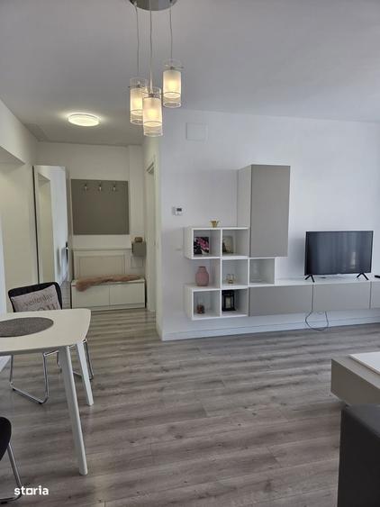 Apartament cu 2 camere decomandat în Băneasa