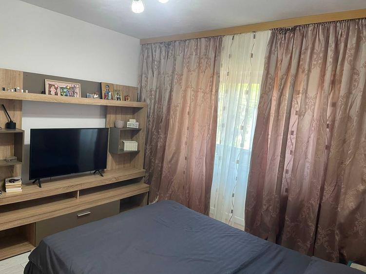 Apartament cu 2 camere decomandat în Berca