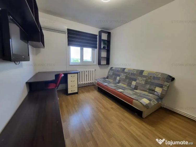 Apartament cu 2 camere decomandat în Hala Centrală