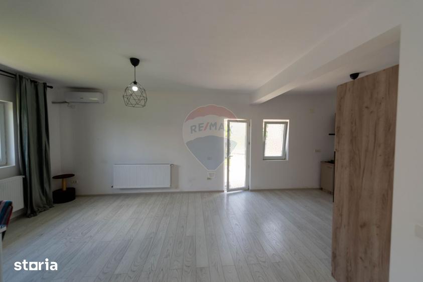 Casă cu 3 camere cu Teren 377 Mp în Brănești