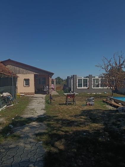 Casă cu 3 camere în Felnac