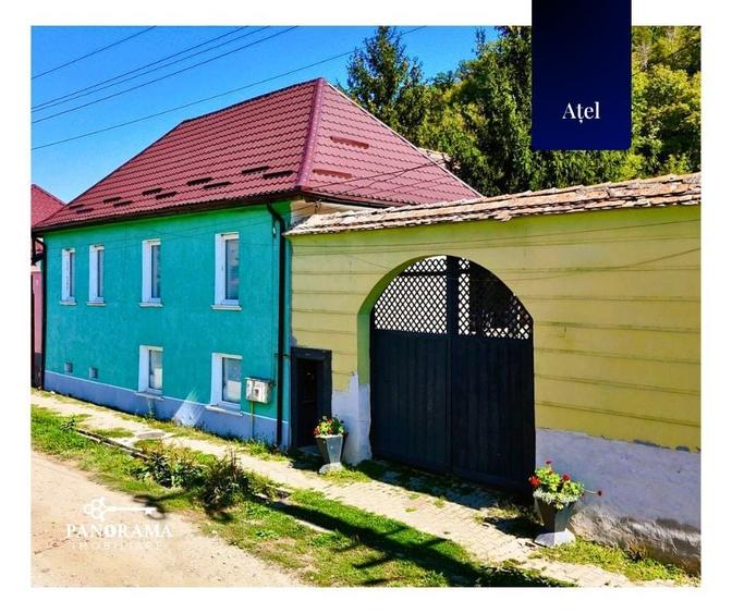 Casă individuală cu 5 camere cu Canalizare în Ațel