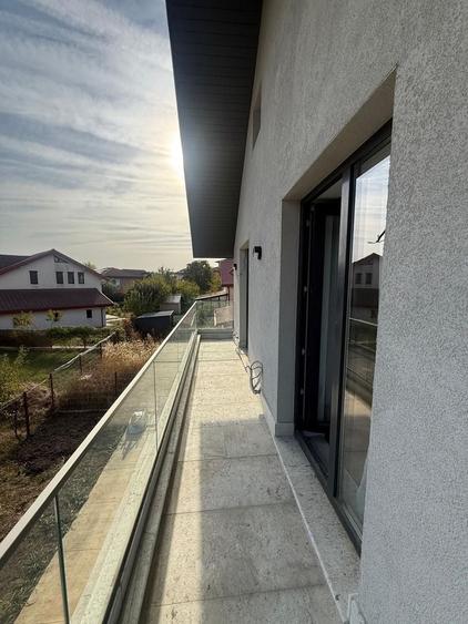 Casă cu 5 camere cu Canalizare în Pipera