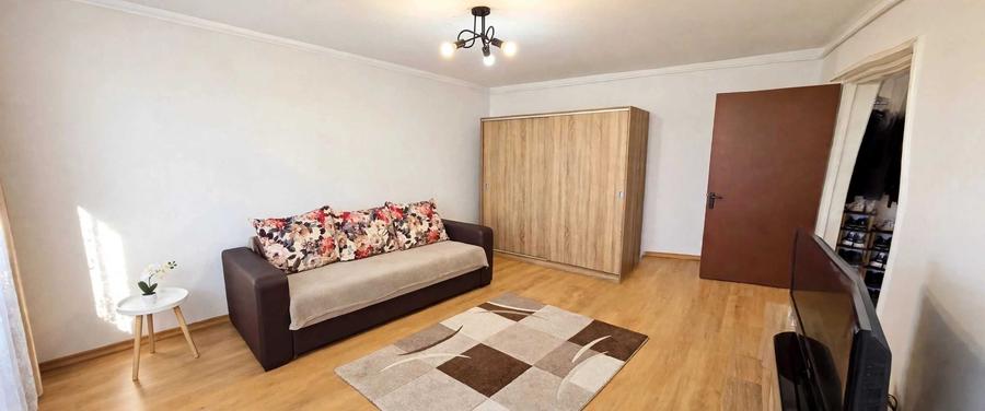 Apartament cu 2 camere decomandat în Berceni
