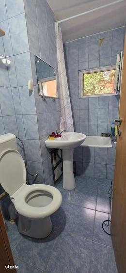 Apartament cu 2 camere semidecomandat în Mircea cel Bătrân