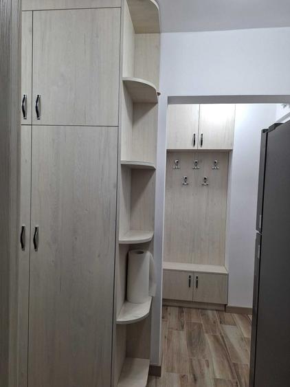 Garsonieră decomandată în Sud