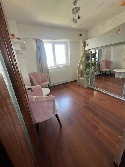 Apartament cu 3 camere decomandat în Mazepa 2