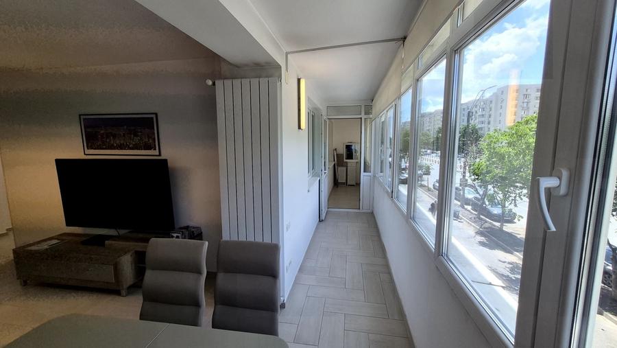 Apartament cu 3 camere decomandat, mobilat în Iancului