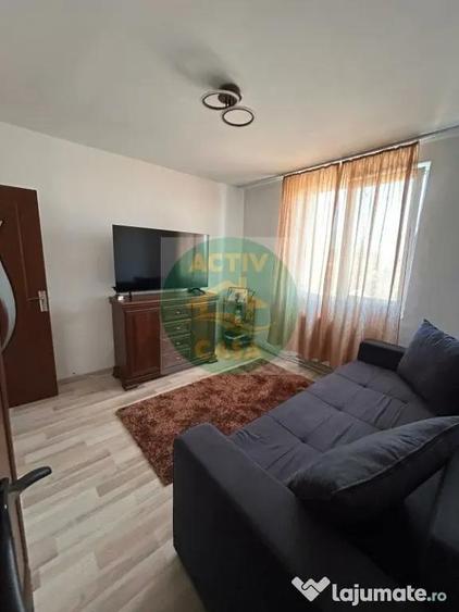 Apartament cu 2 camere semidecomandat în Central