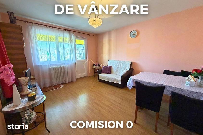 Apartament cu 3 camere semidecomandat în Tudor