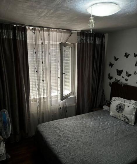 Apartament cu 3 camere semidecomandat în Gorjului