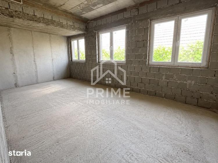 Casă cu 8 camere cu Teren 1513 Mp în Central