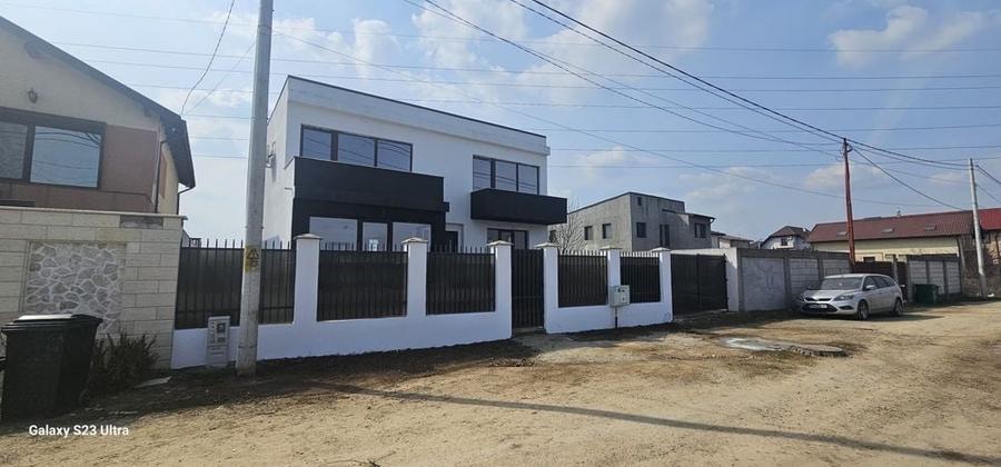 Casă cu 3 camere cu Teren 500 Mp în Albert