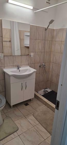 Garsonieră decomandată în Ostroveni