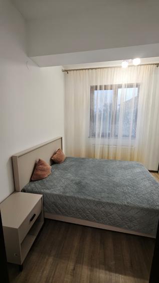 Apartament cu 2 camere decomandat în Hala Centrală