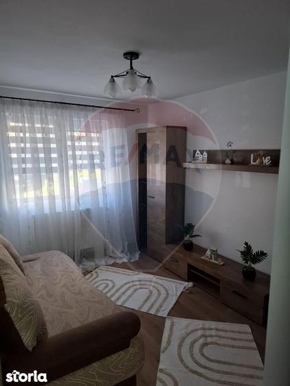 Apartament cu 3 camere de inchiriat - 1
