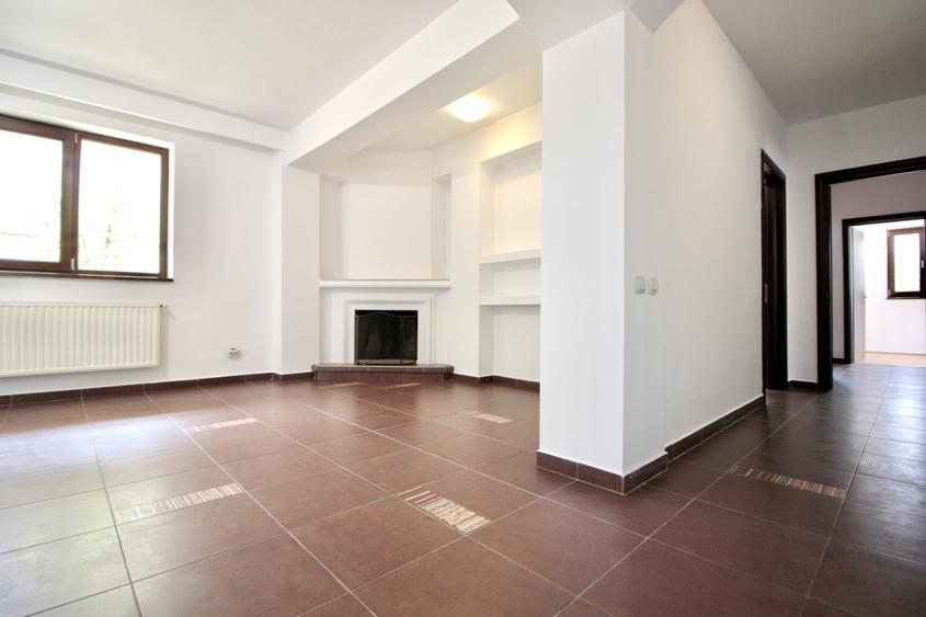 Apartament cu 4 camere decomandat, mobilat în Prelungirea Ghencea