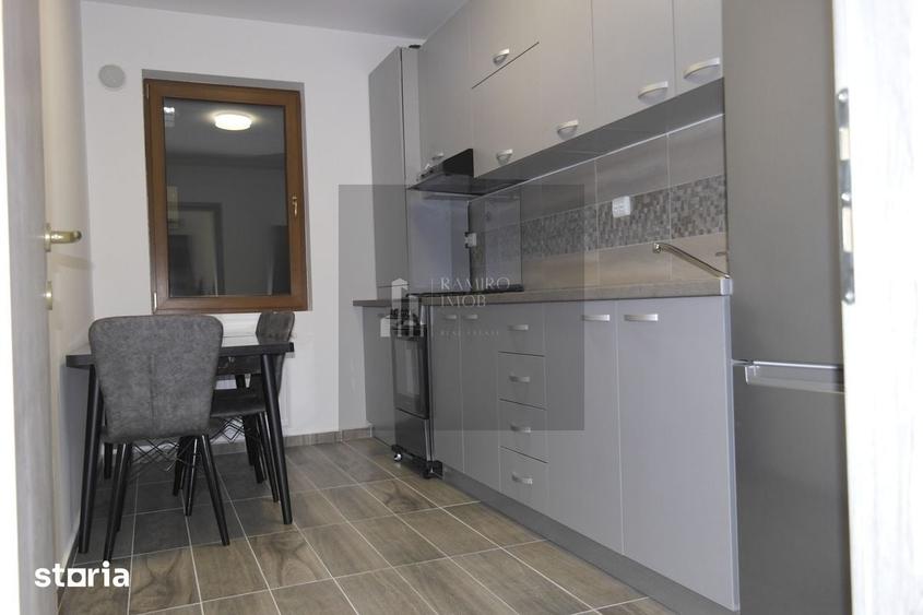 Apartament cu 2 camere decomandat în Apărătorii Patriei