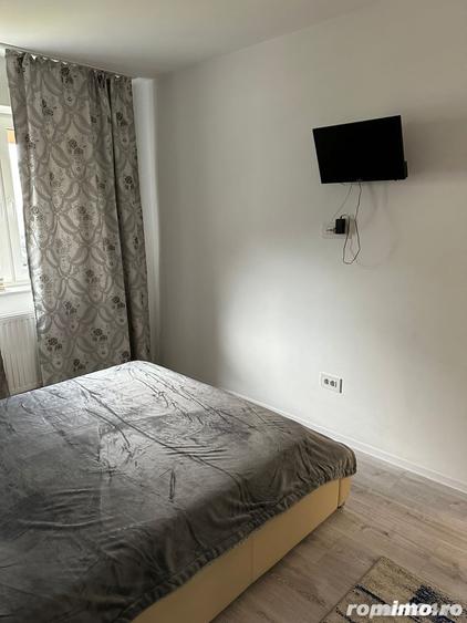 Garsonieră decomandată în 13 Septembrie
