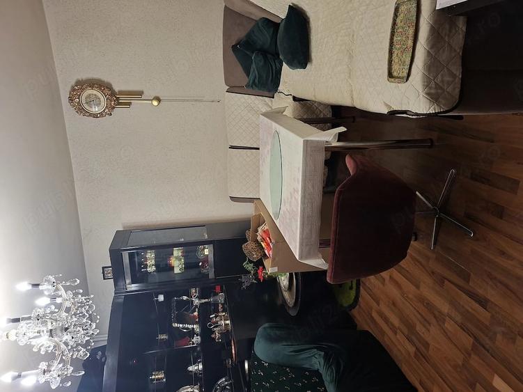 Apartament cu 3 camere decomandat în Tineretului