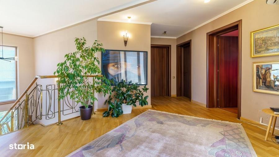 Casă cu 4 camere cu Teren 498 Mp în Andrei Mureșanu