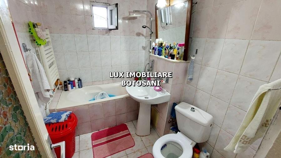 Apartament cu 4 camere în Central