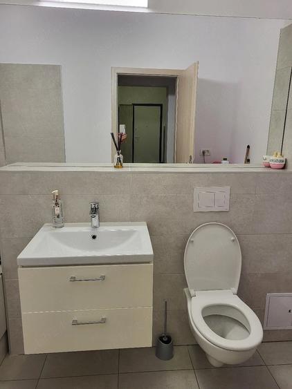 Apartament cu 2 camere decomandat în Ghiroda