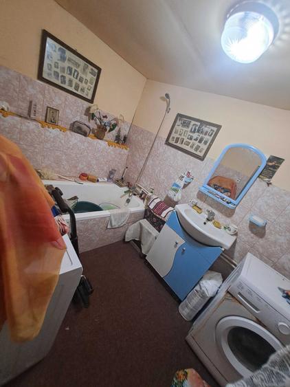 Casă cu 3 camere în Central