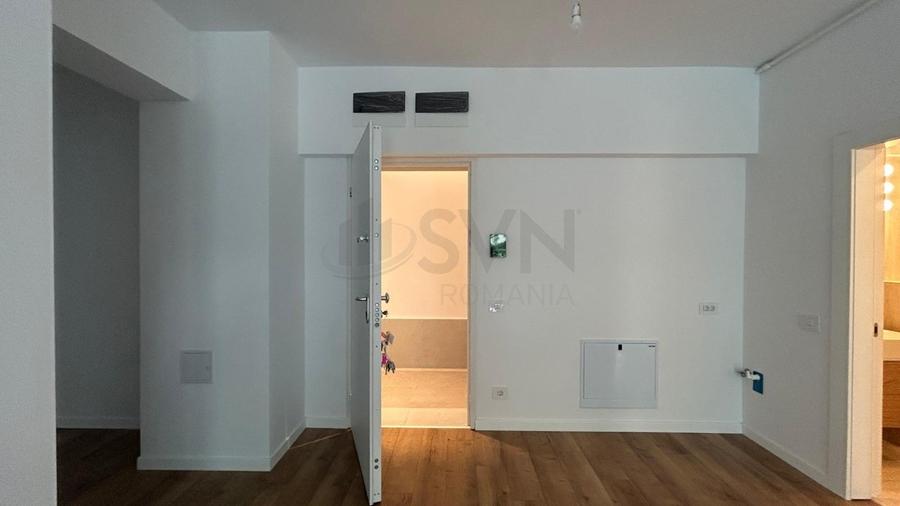 Apartament cu 3 camere decomandat în Barbu Văcărescu