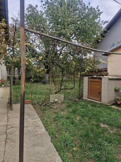 Casă cu 4 camere în Boldești