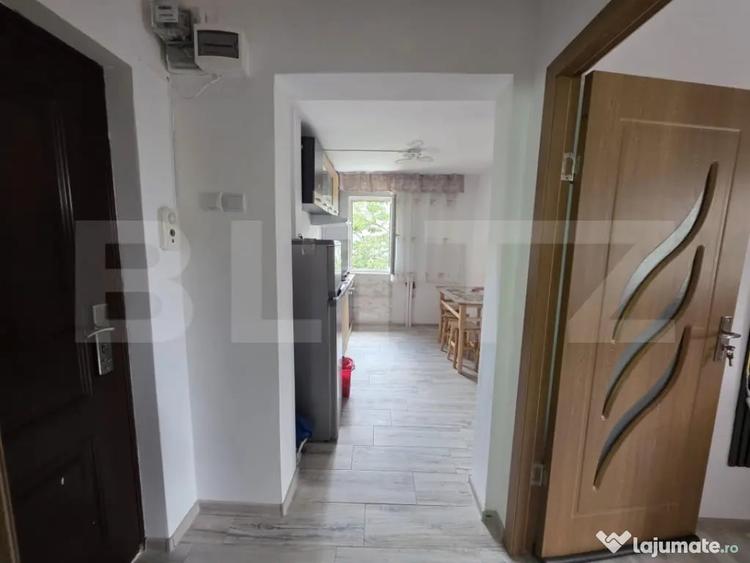 Apartament cu 2 camere decomandat în Vest