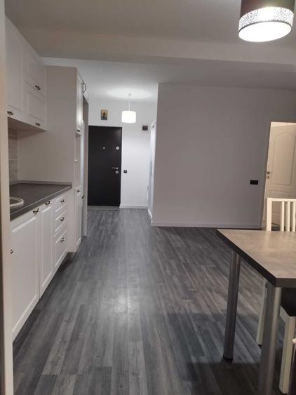 Apartament cu 2 camere decomandat în Florești