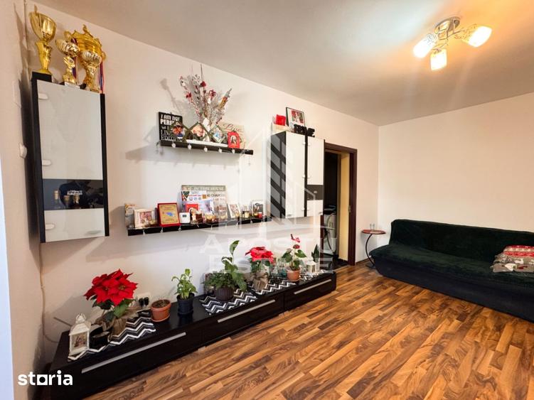 Apartament cu 2 camere semidecomandat, mobilat în Nord