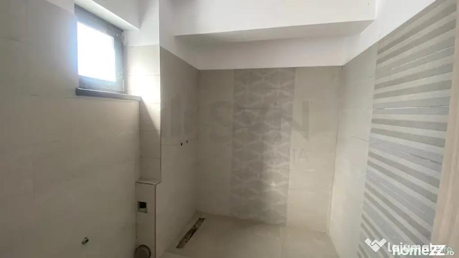 Casă cu 4 camere cu Teren 220 Mp în Vitan