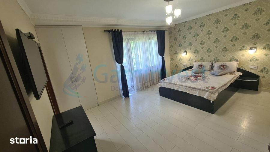 Casă cu 5 camere cu Teren 1800 Mp în Spitalul Județean
