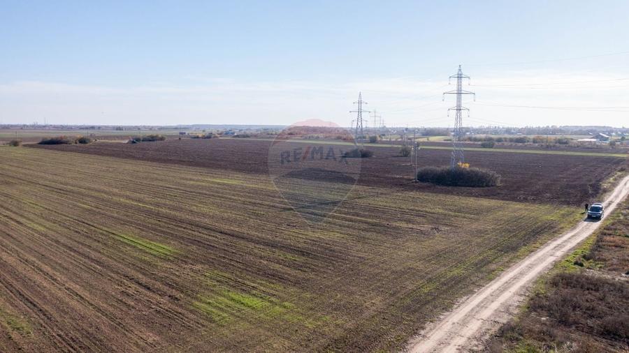 Teren Construcții intravilan de 7500 mp, în Săbăreni