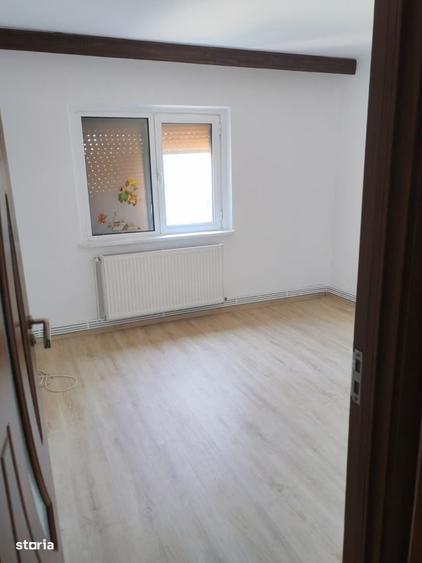 Apartament cu 2 camere decomandat în Est