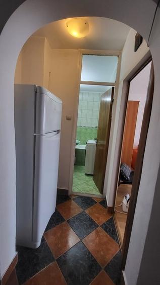 Garsonieră decomandată în Iancului