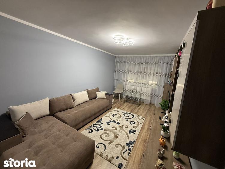Apartament cu 2 camere decomandat, mobilat în Sud