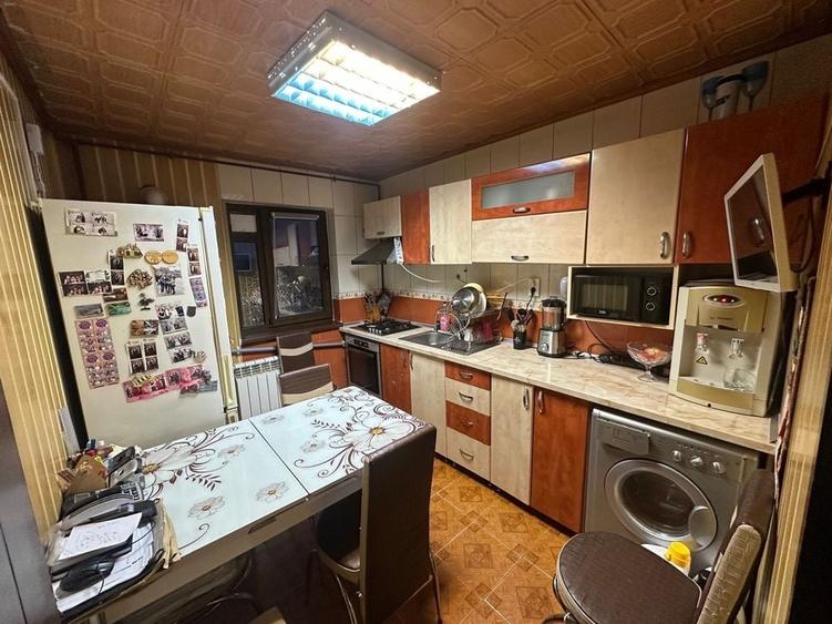 De vanzare apartament 3 camere in Alexandria, Teleorman - 7