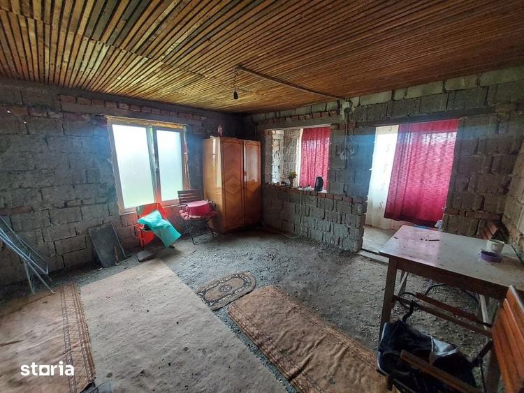 Casă cu 4 camere cu Teren 405 Mp în Ștefănești