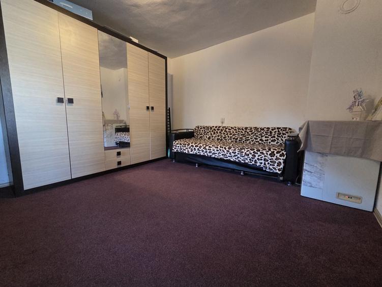 Casă cu 2 camere cu Teren 650 Mp în Crizbav