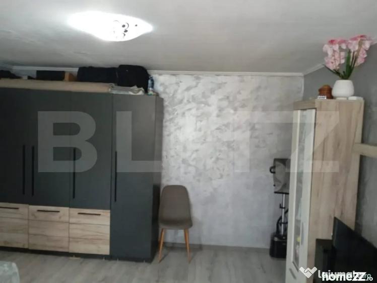 Apartament cu 2 camere semidecomandat în Micro 4