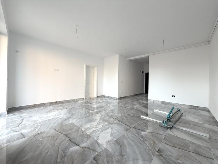 Apartament cu 2 camere decomandat în Giroc — fotografia 3