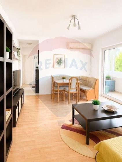 Apartament cu 2 camere semidecomandat, mobilat în Băneasa