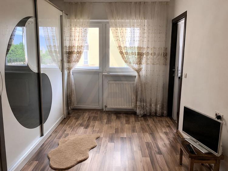Garsonieră decomandată, mobilată în Hipodrom 4
