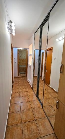 Apartament cu 3 camere decomandat, mobilat în Rahova